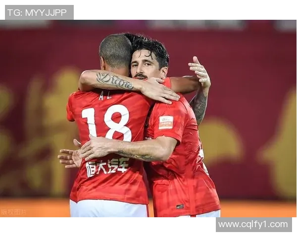 足球队长高威婚检事件引发热议球迷和媒体纷纷关注其私生活